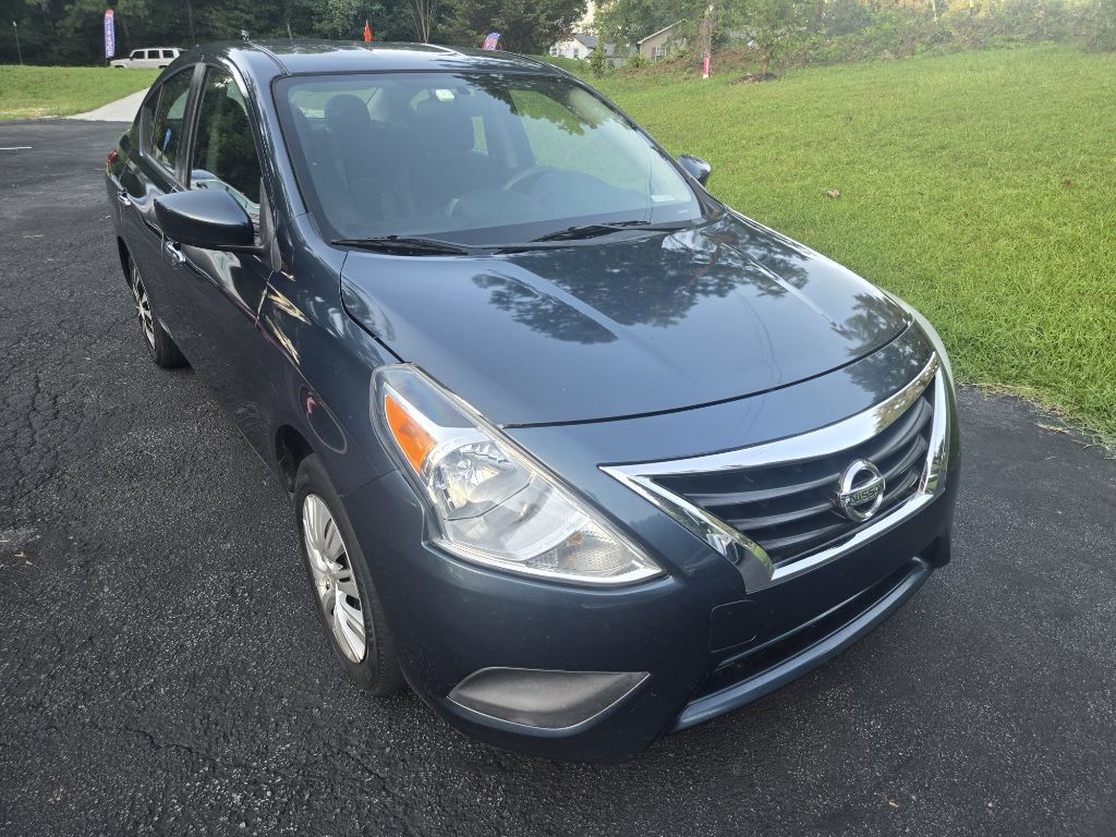 2017 Nissan Versa Image 33