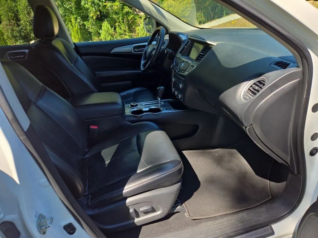 2020 Nissan Pathfinder Image 7