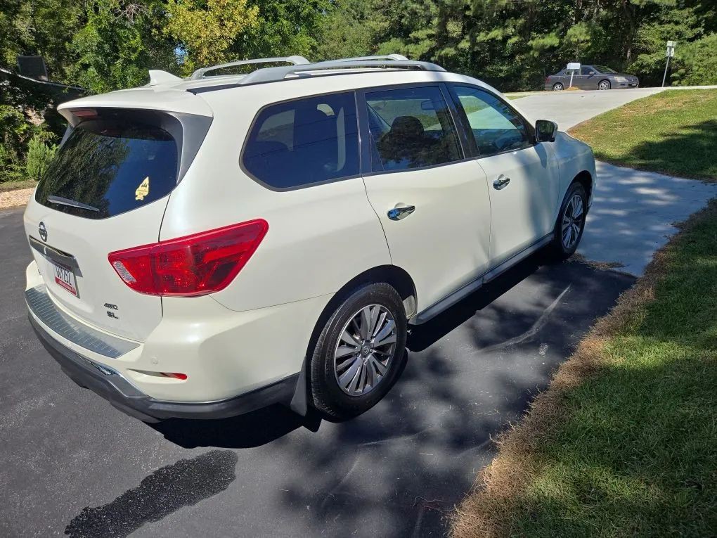 2020 Nissan Pathfinder Image 14