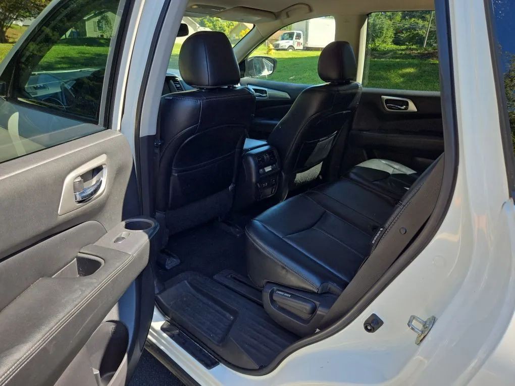 2020 Nissan Pathfinder Image 22