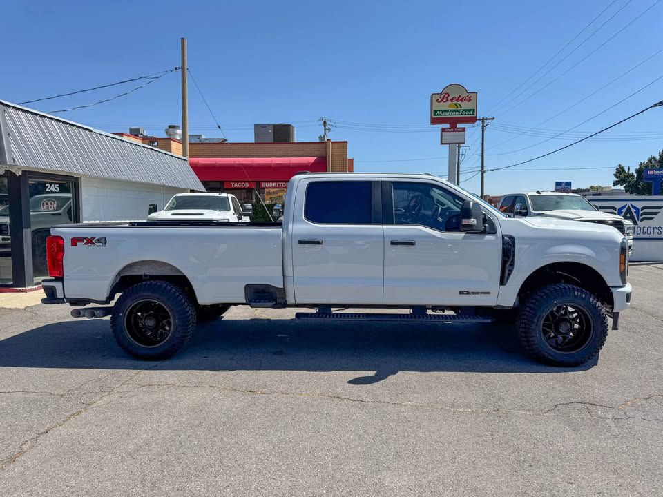 2023 Ford F-250 Image 15