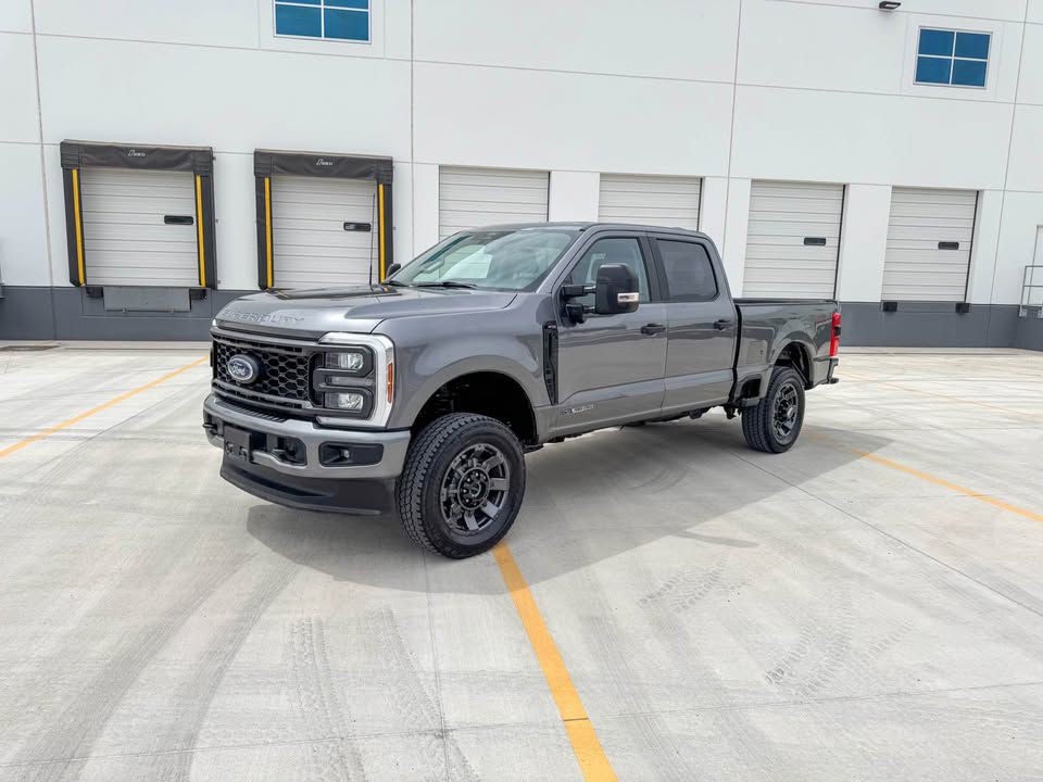 2024 Ford F-250 Image 1