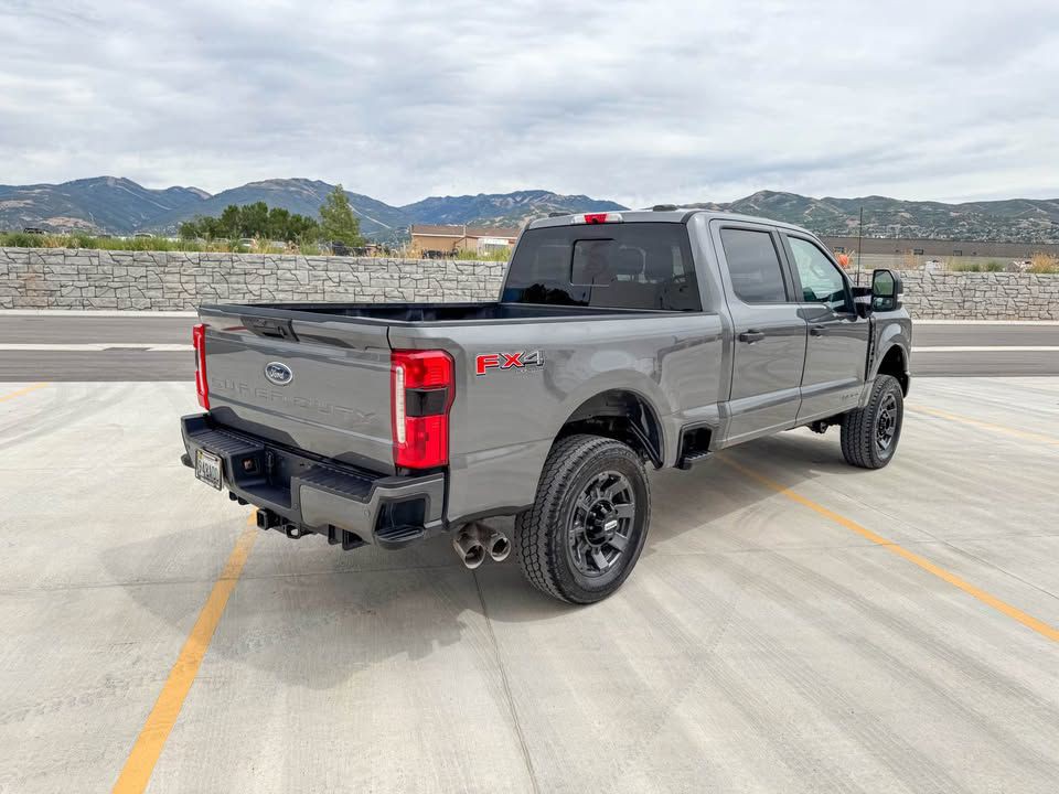 2024 Ford F-250 Image 2