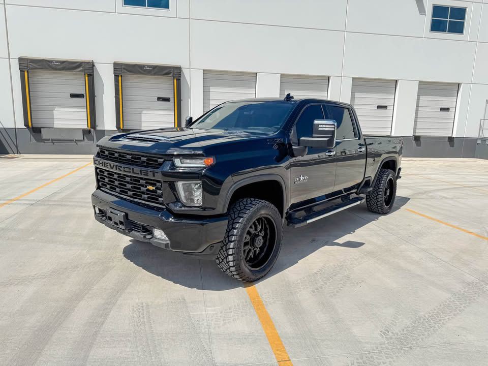 2022 Chevrolet Silverado 1500 Image 1