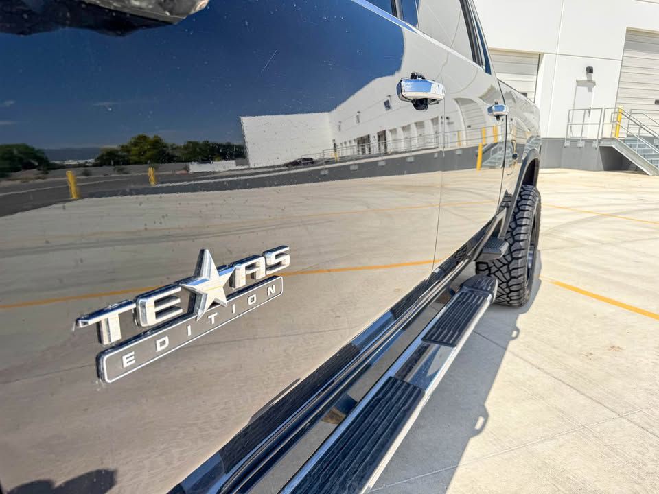 2022 Chevrolet Silverado 1500 Image 11