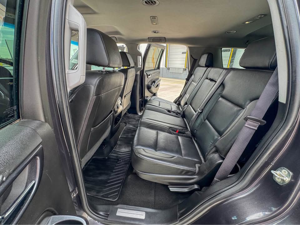 2017 Chevrolet Tahoe Image 3
