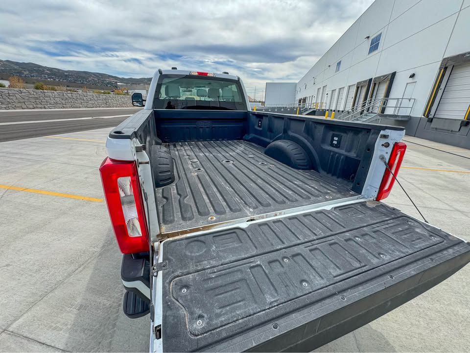 2024 Ford F-350 Image 2