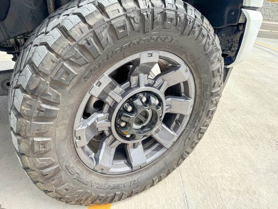 2024 Ford F-350 Image 9