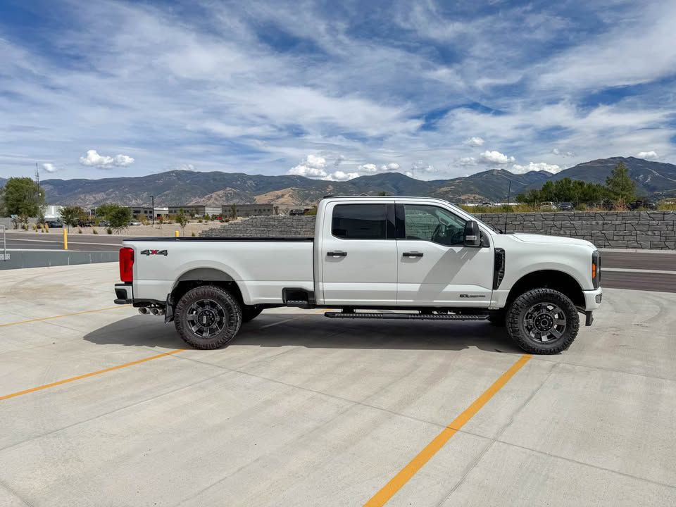 2024 Ford F-350 Image 11