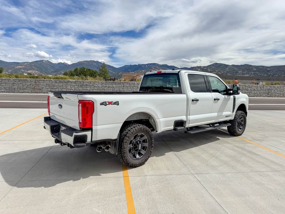 2024 Ford F-350 Image 13