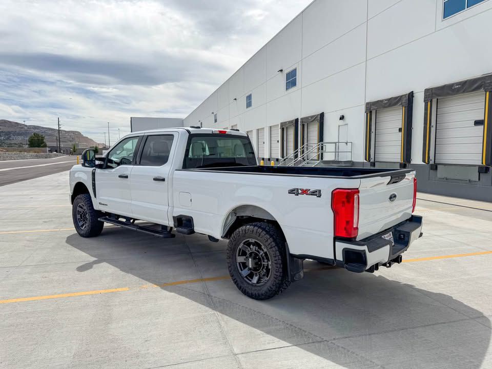 2024 Ford F-350 Image 15