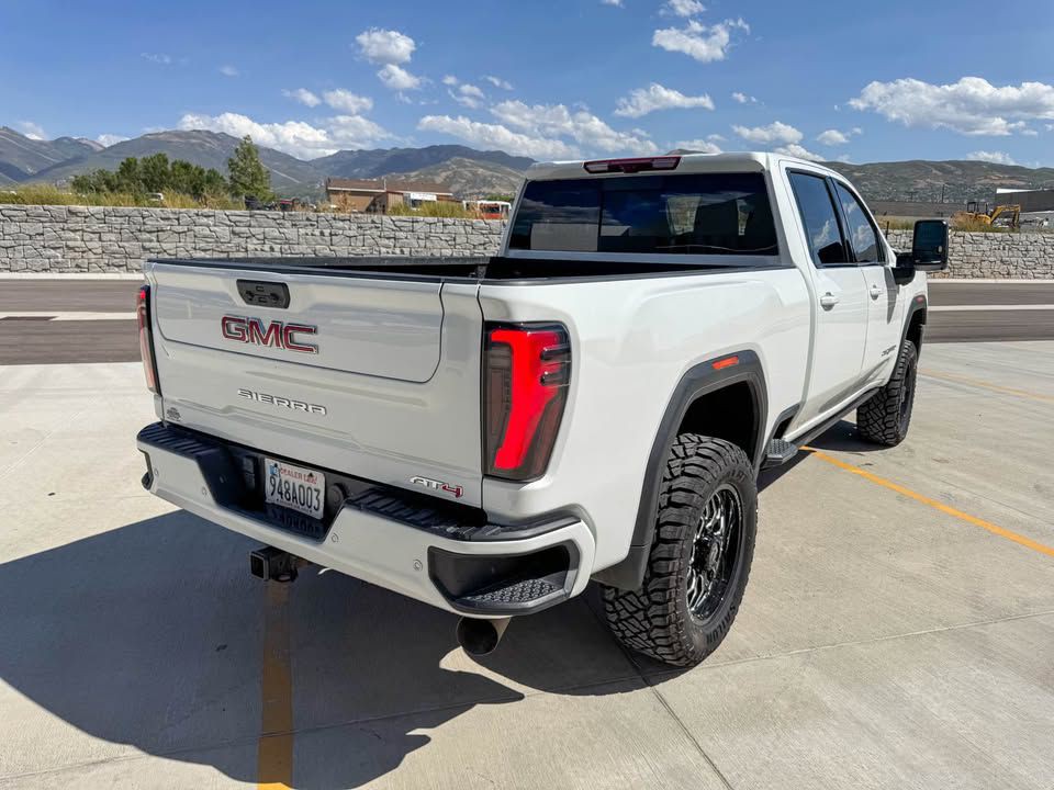 2024 GMC Sierra Image 14