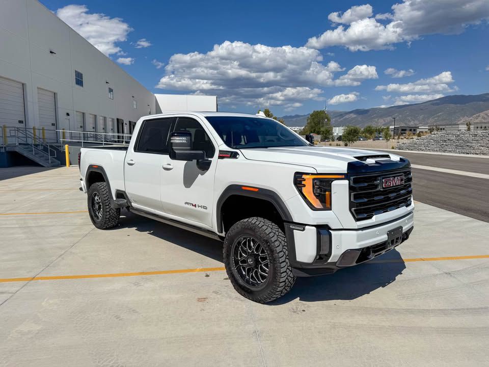 2024 GMC Sierra Image 16
