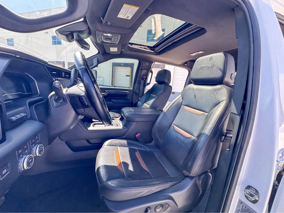 2024 GMC Sierra Image 3