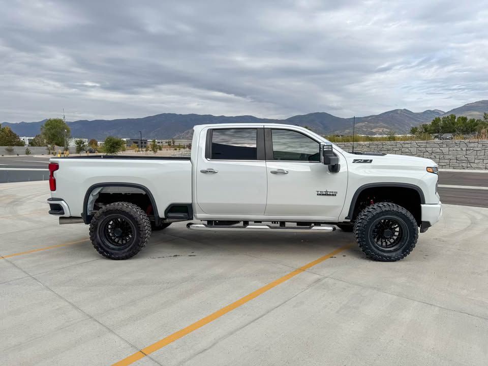 2025 Chevrolet Silverado 1500 Image 15