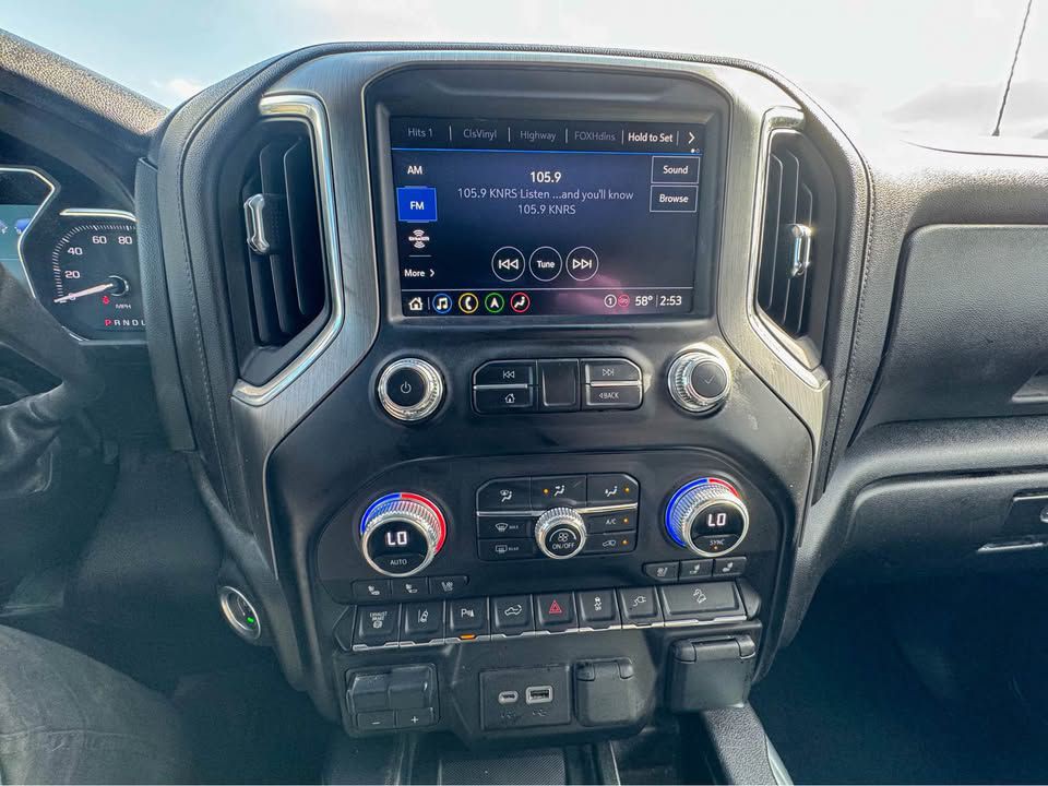 2023 GMC Sierra Image 3