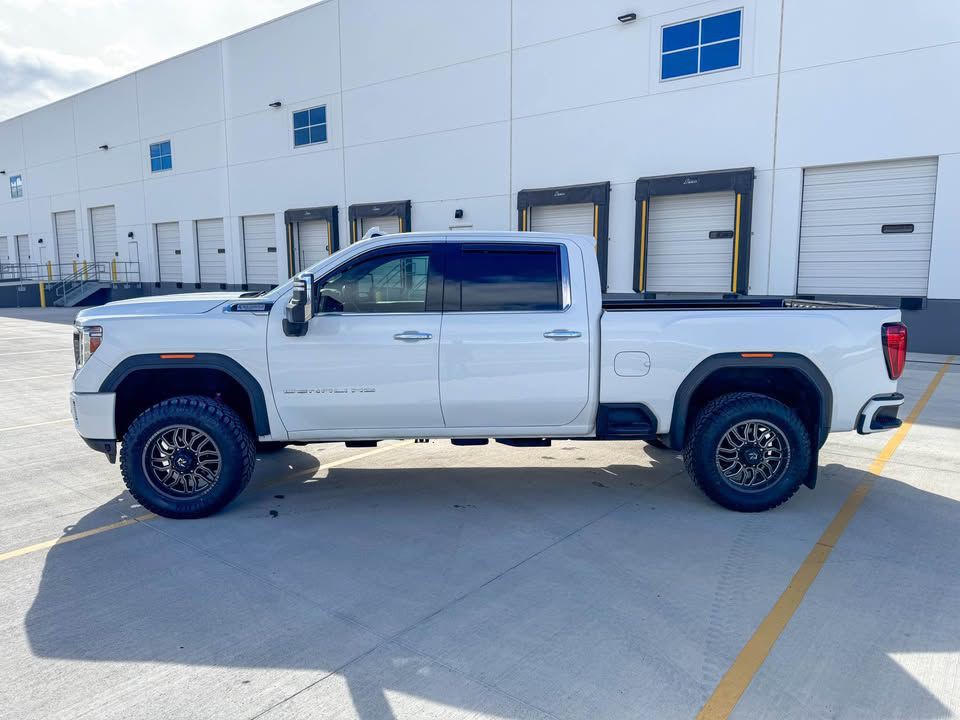 2023 GMC Sierra Image 9