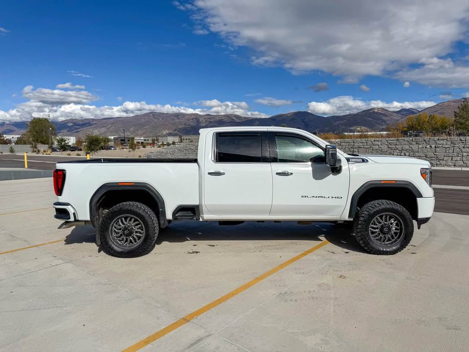 2023 GMC Sierra Image 16