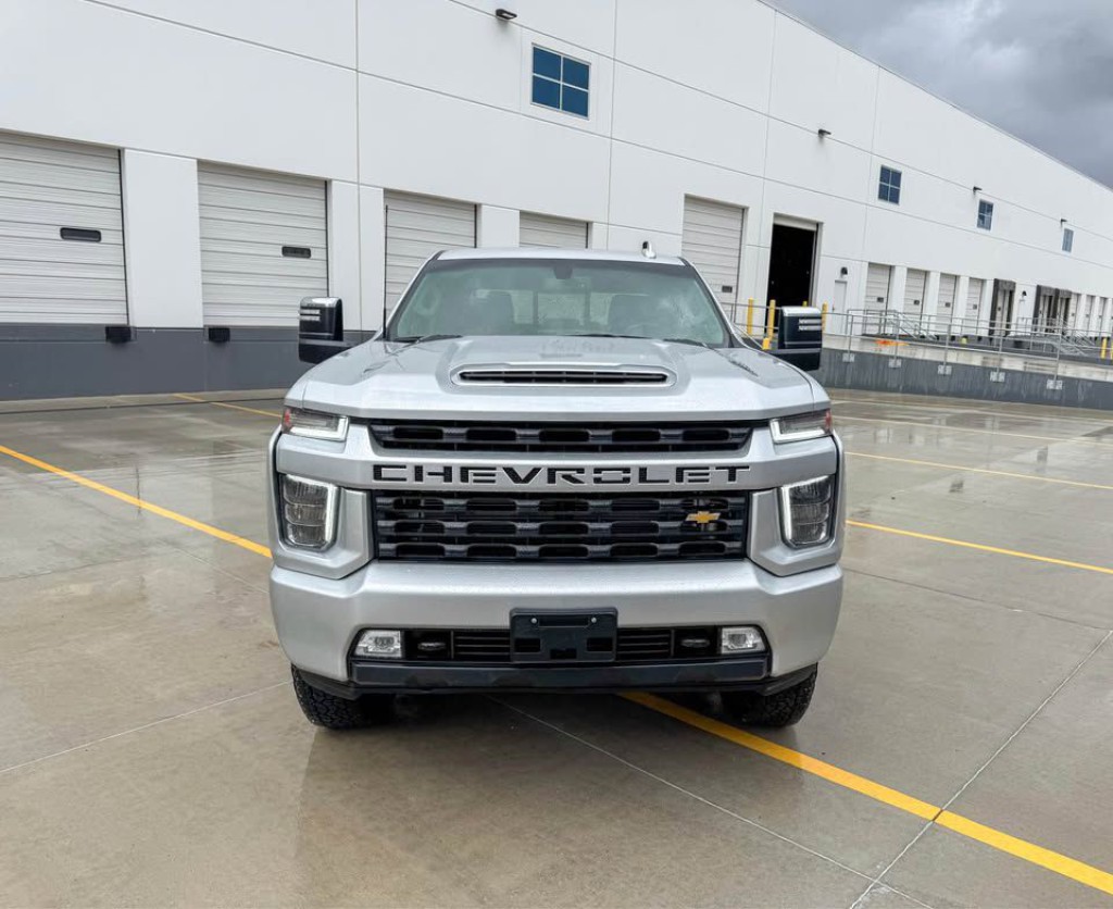 2022 Chevrolet Silverado 1500 Image 2