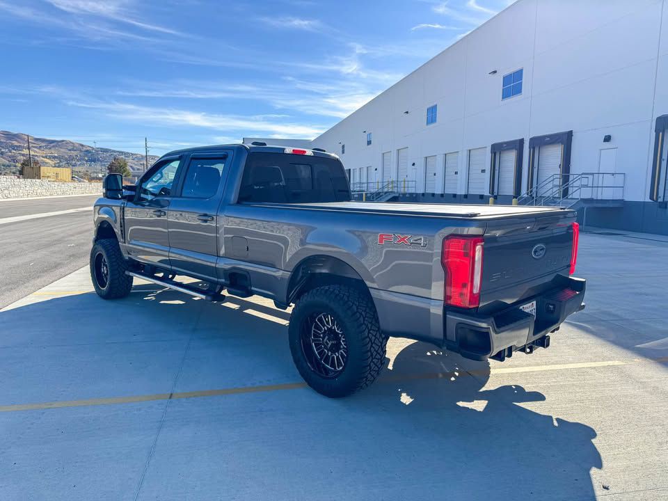 2023 Ford F-250 Image 12