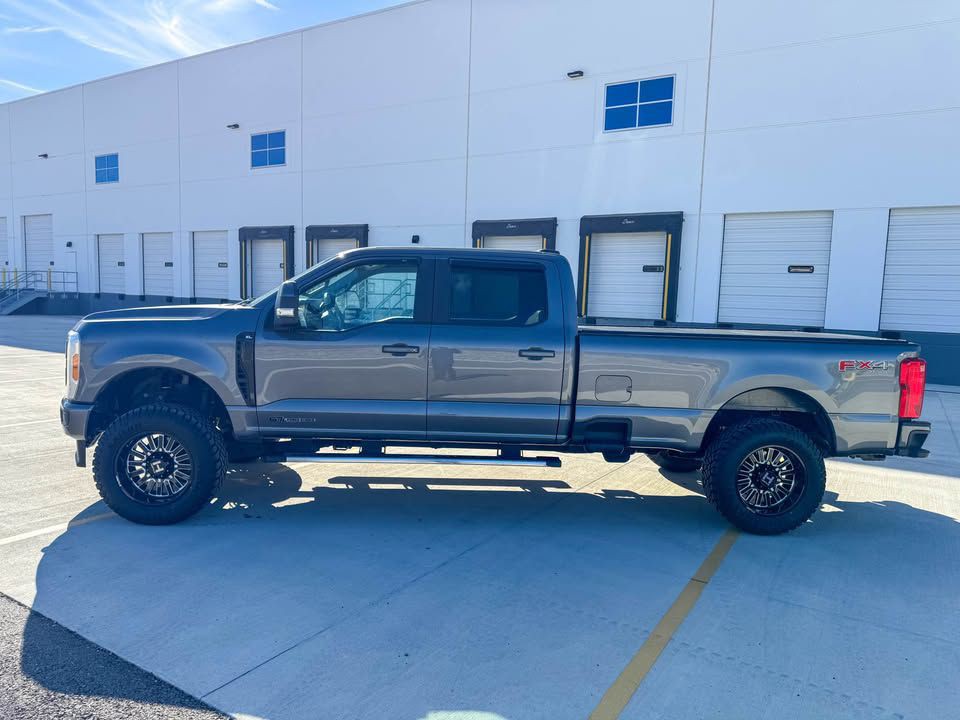 2023 Ford F-250 Image 13