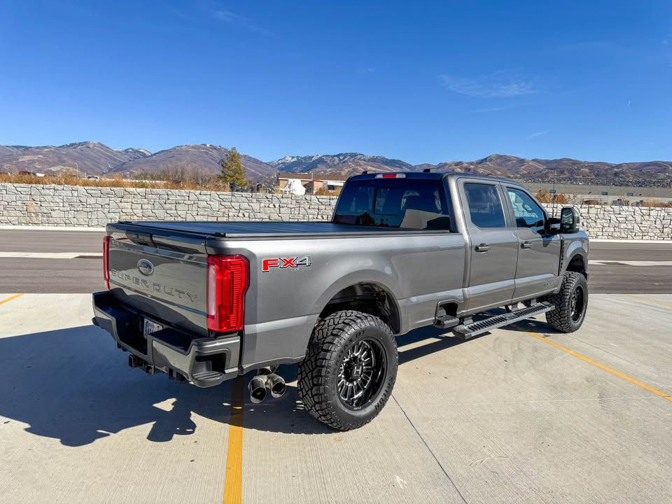 2023 Ford F-250 Image 15