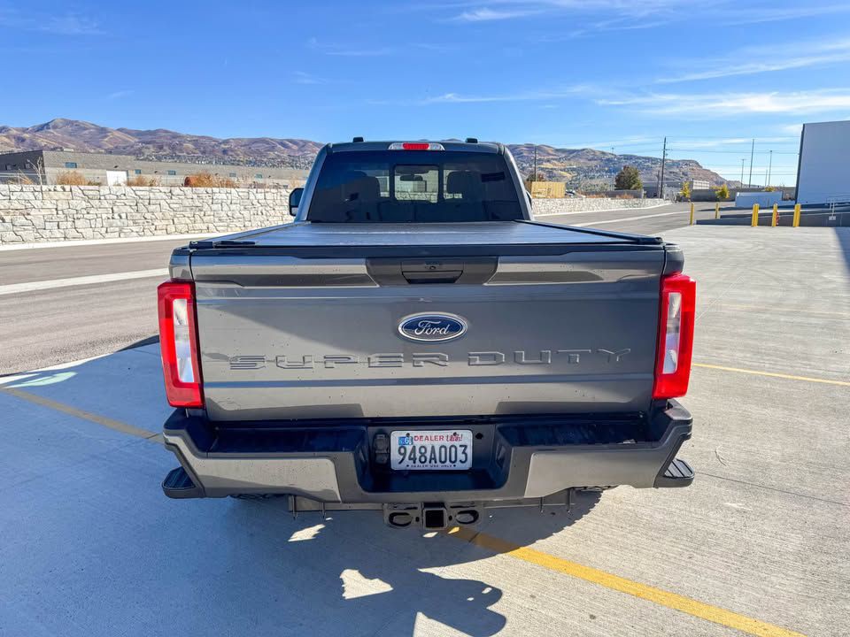 2023 Ford F-250 Image 16