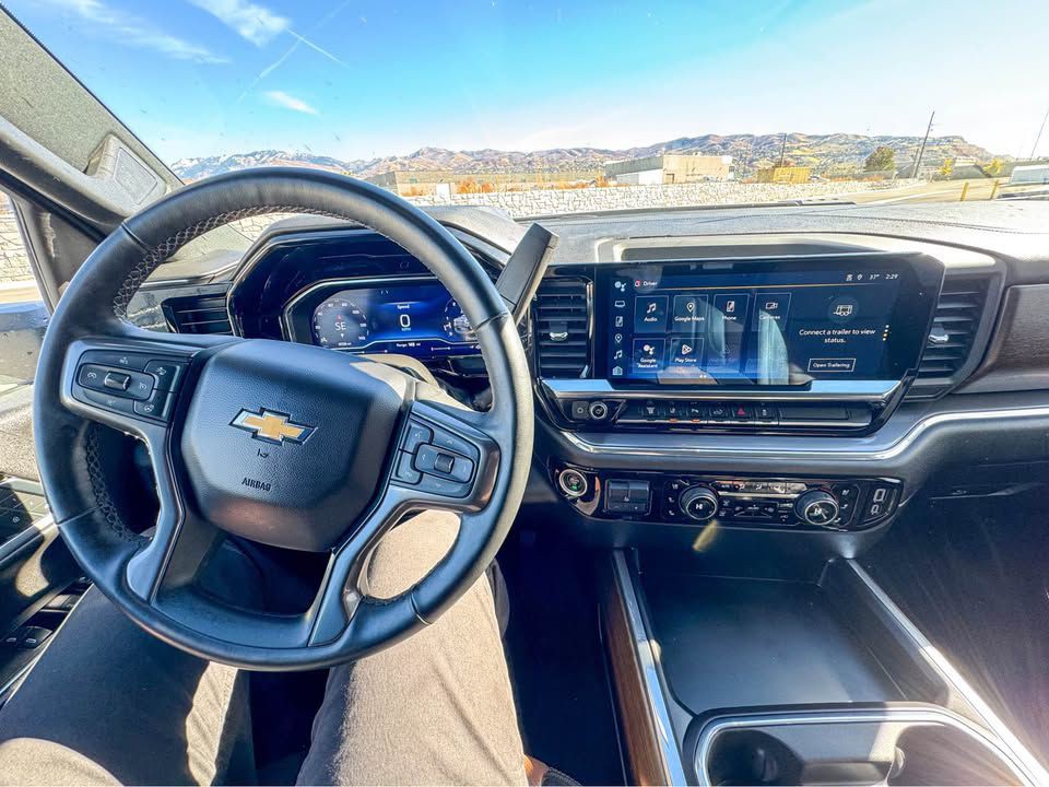 2024 Chevrolet Silverado 1500 Image 5