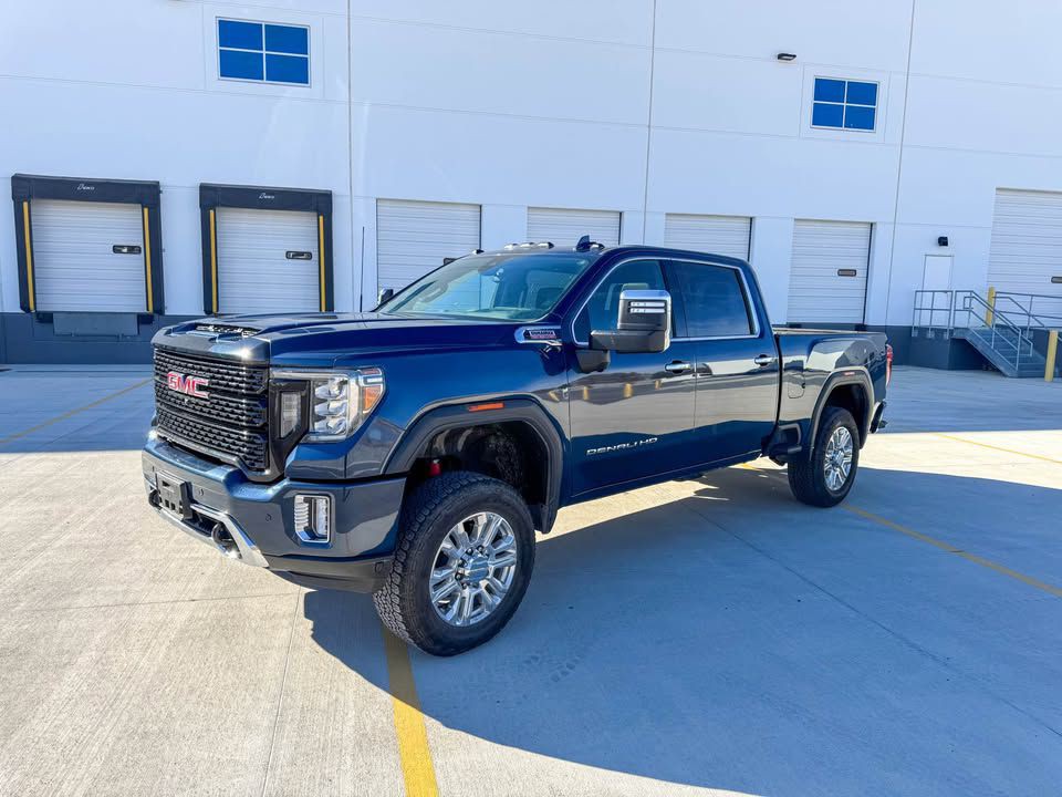2022 GMC Sierra Image 1