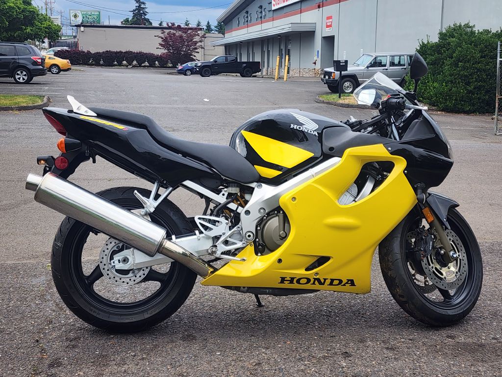 2004 Honda Cbr 600f4 Image 3