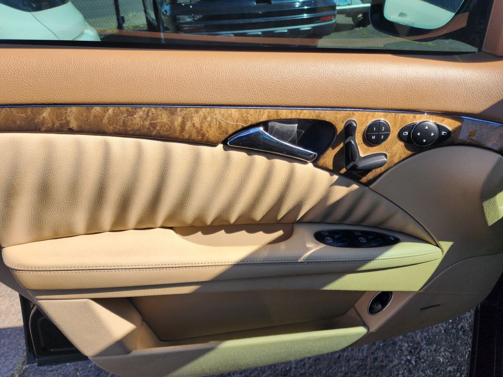 2008 Mercedes-Benz E-Class Image 10