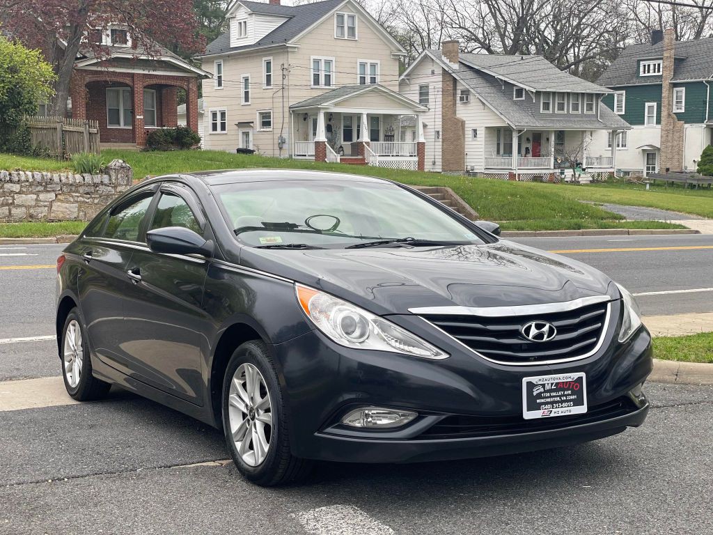 2013 Hyundai Sonata Image 1