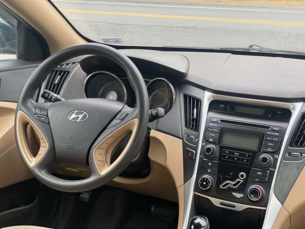 2013 Hyundai Sonata Image 14