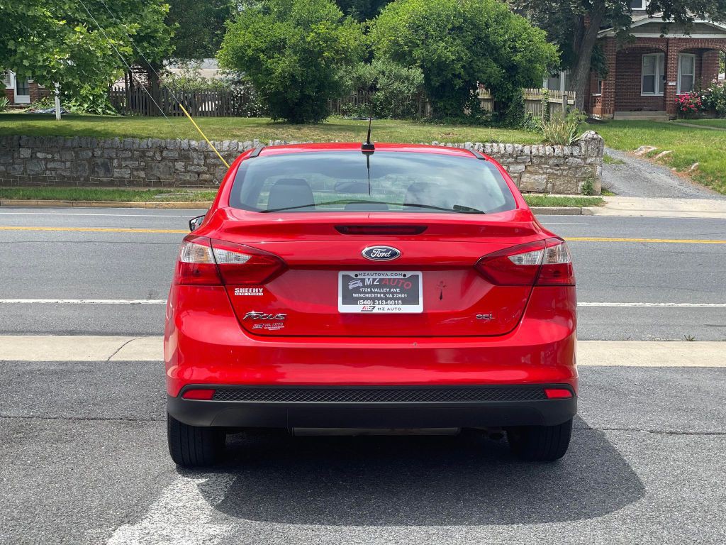 2012 Ford Focus Image 5