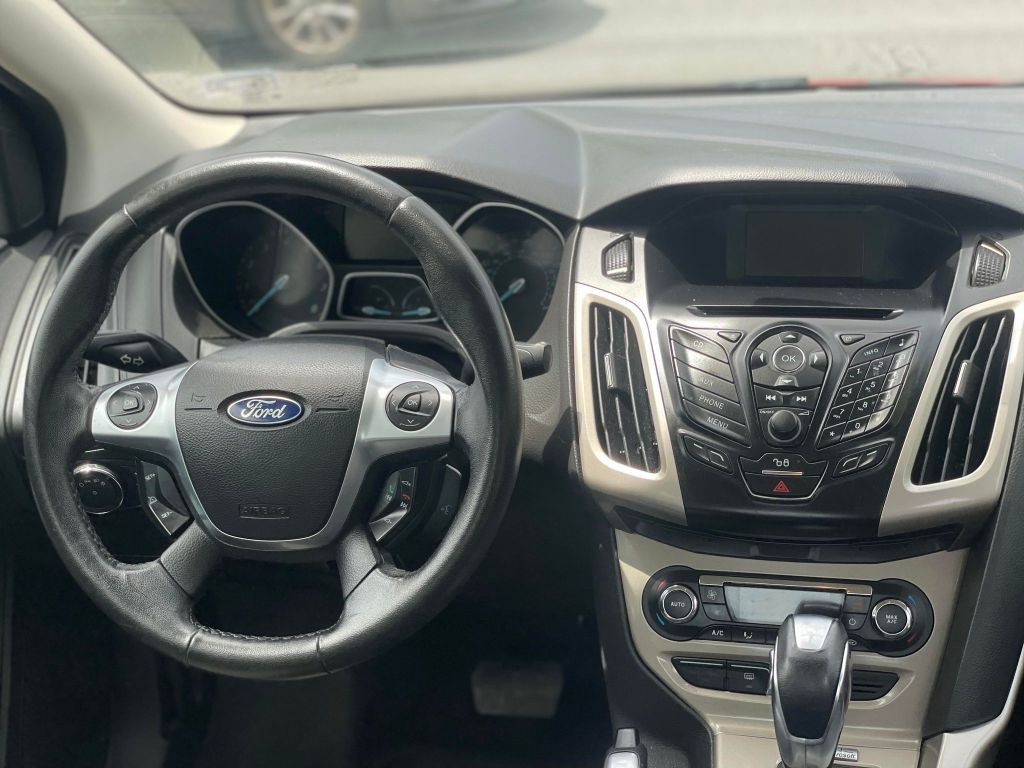 2012 Ford Focus Image 15