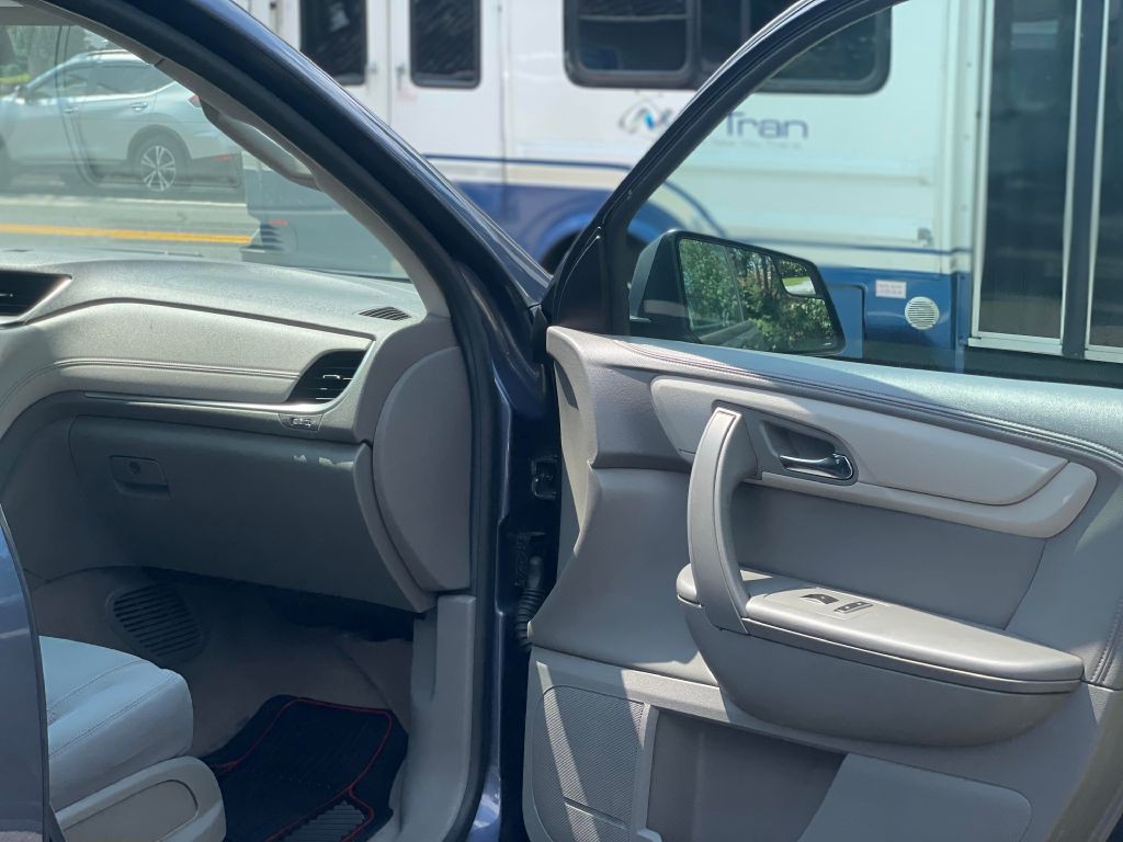 2014 Chevrolet Traverse Image 11