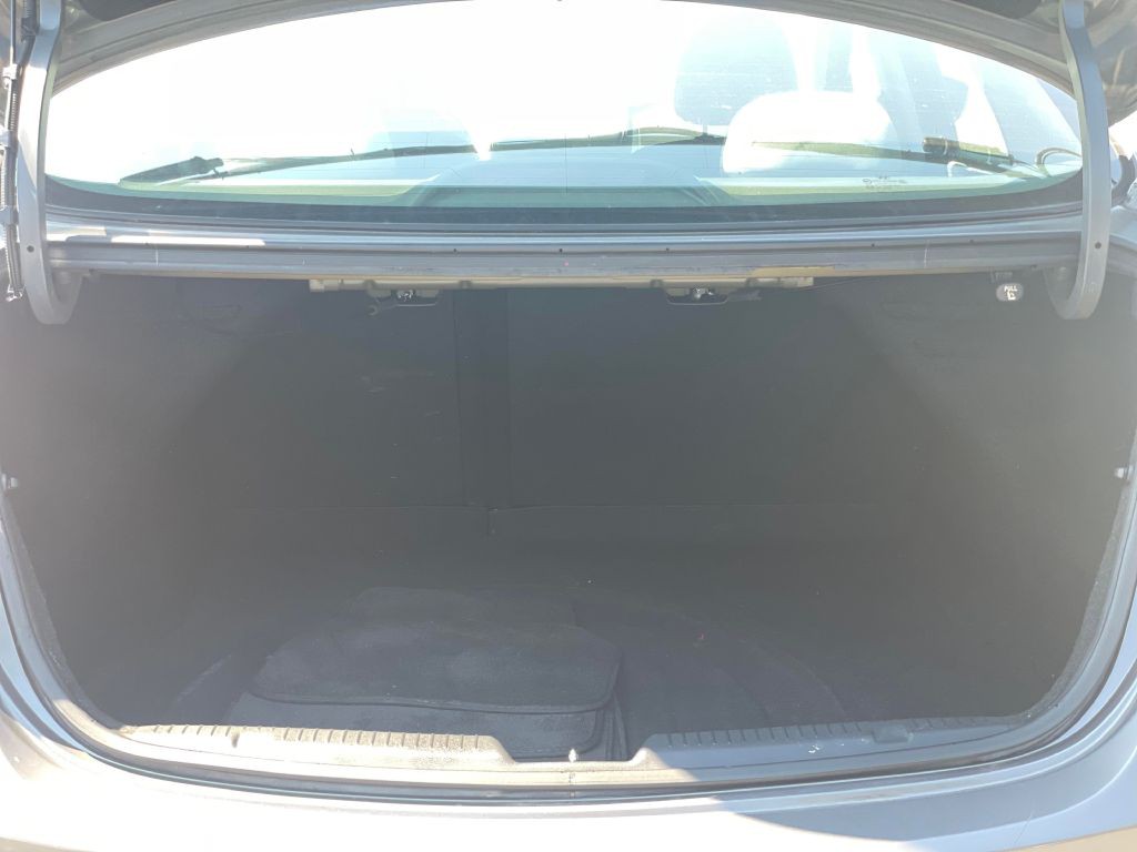 2012 Hyundai Elantra Image 25