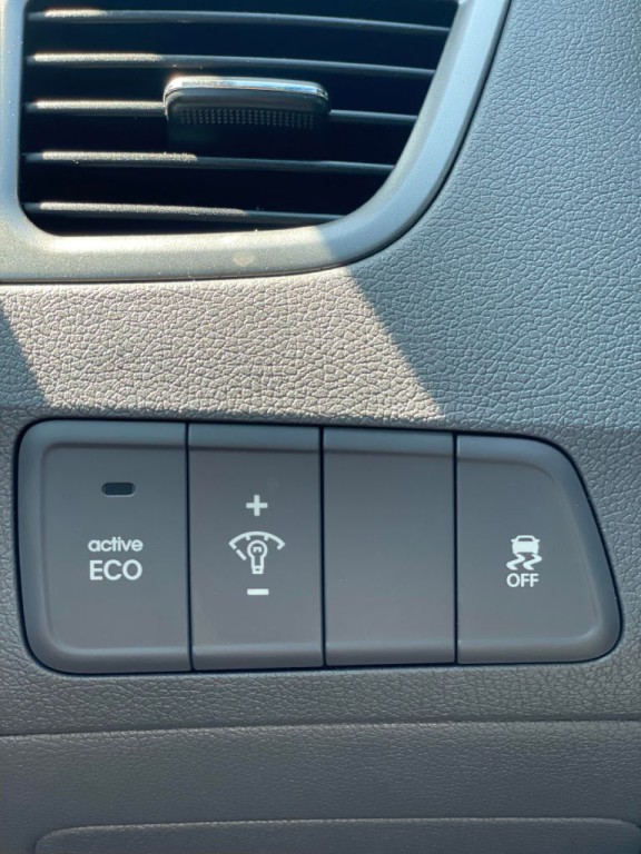 2012 Hyundai Elantra Image 26