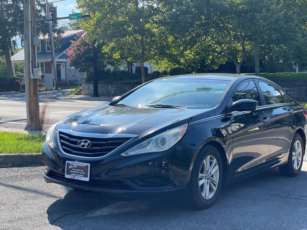 2011 Hyundai Sonata Image 3