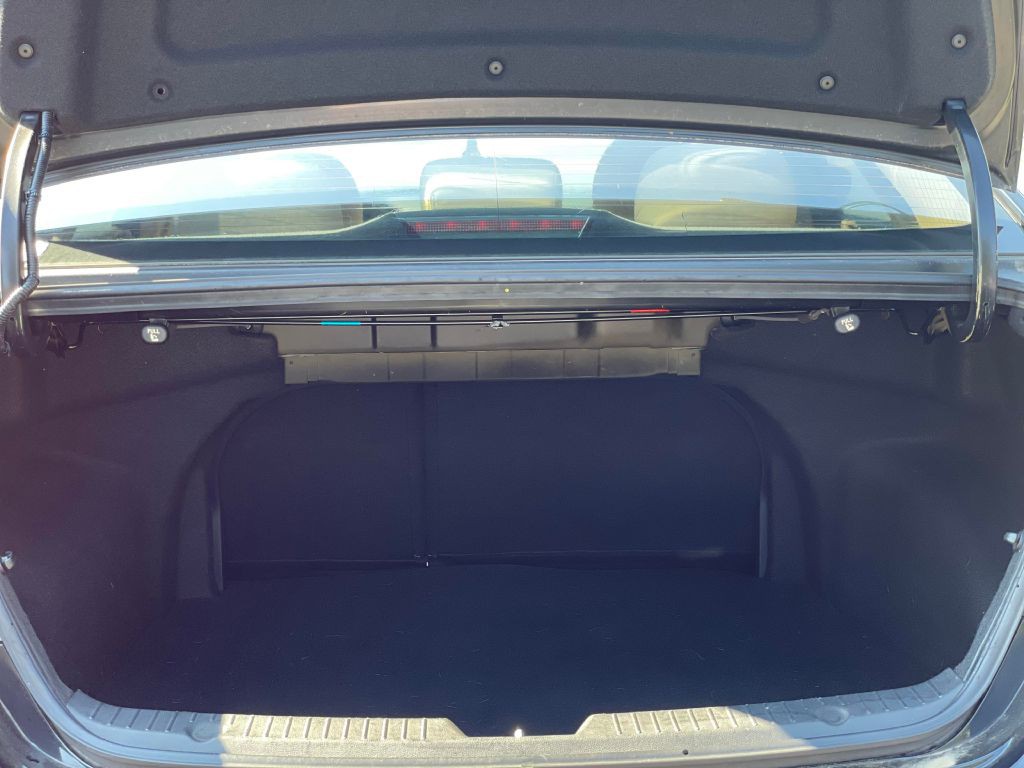 2011 Hyundai Sonata Image 24