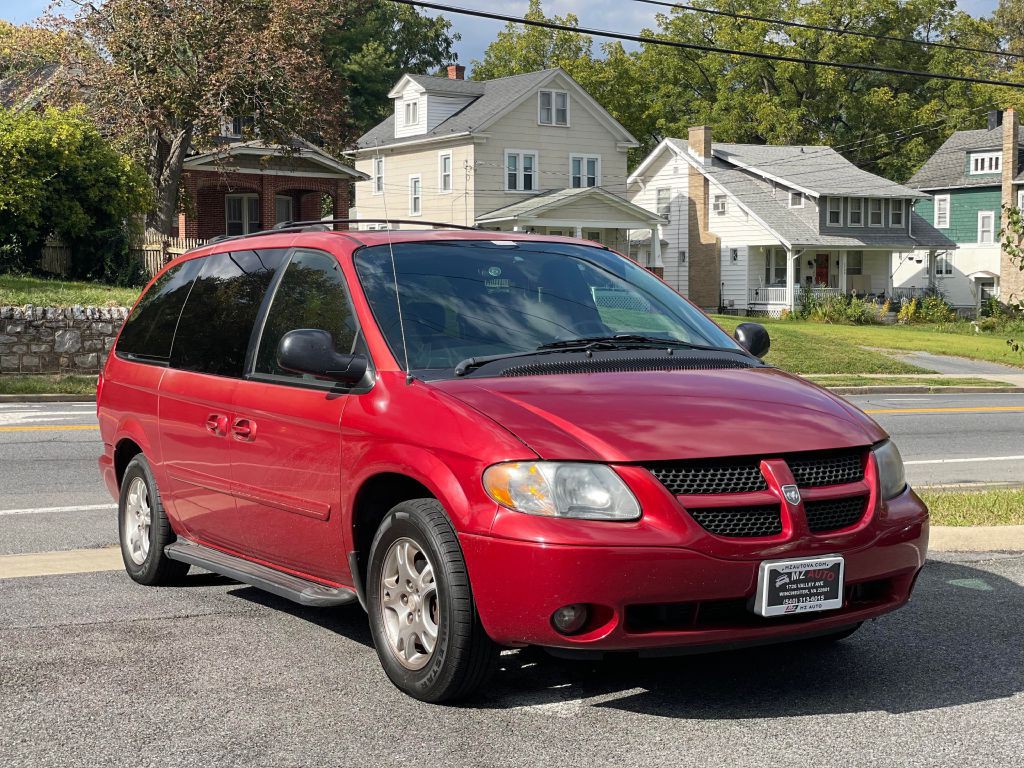 2004 Dodge Grand Caravan Image 1