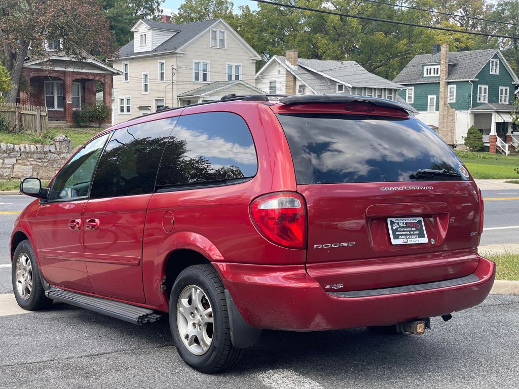2004 Dodge Grand Caravan Image 4