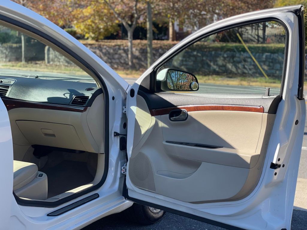 2009 Saturn Aura Image 12