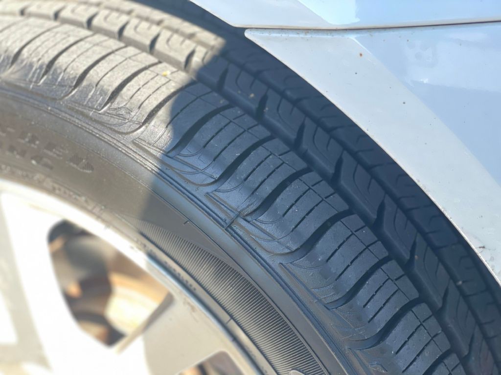 2009 Saturn Aura Image 28