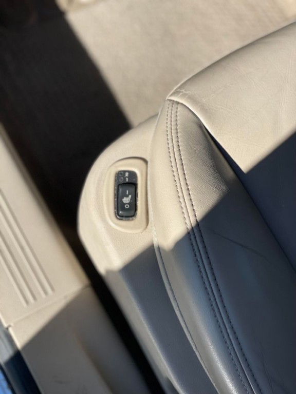 2009 Saturn Aura Image 30