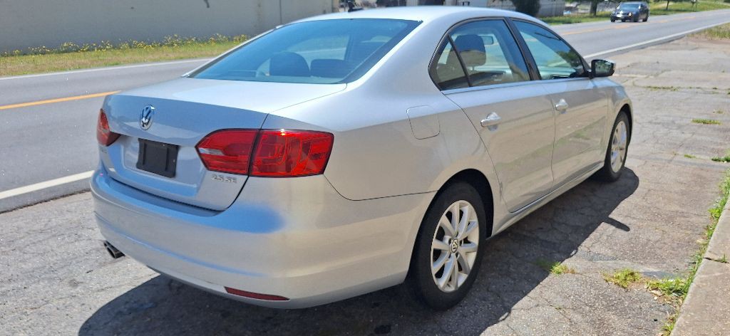 2013 Volkswagen Jetta Image 4