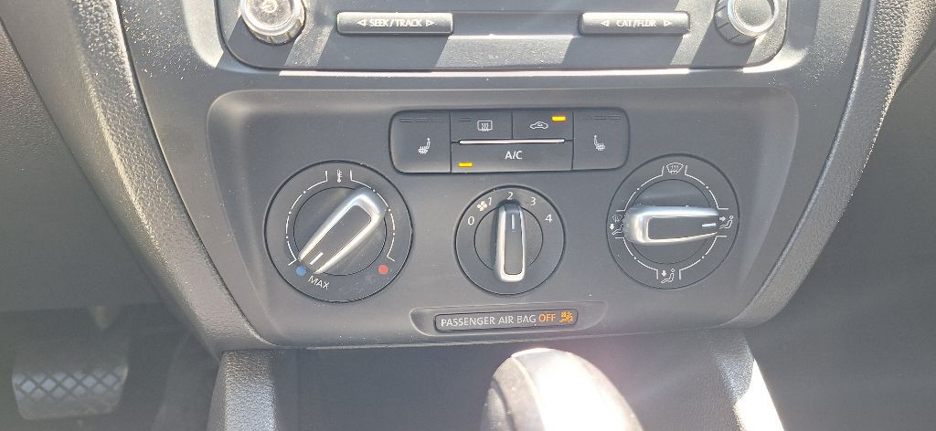 2013 Volkswagen Jetta Image 13