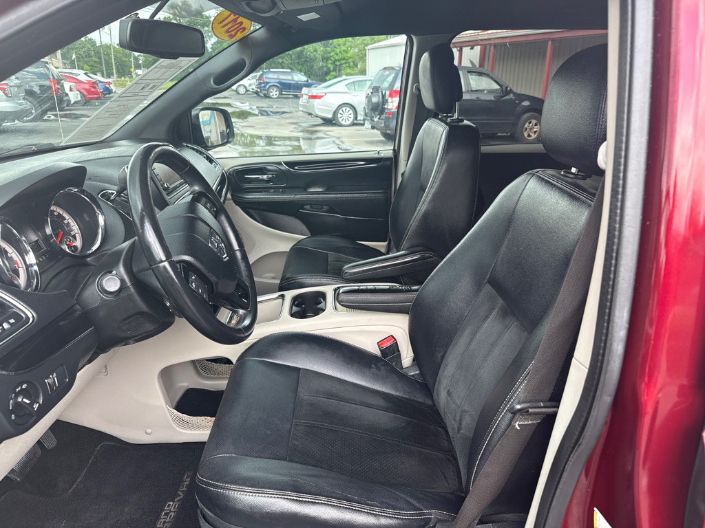 2017 Dodge Grand Caravan Image 11