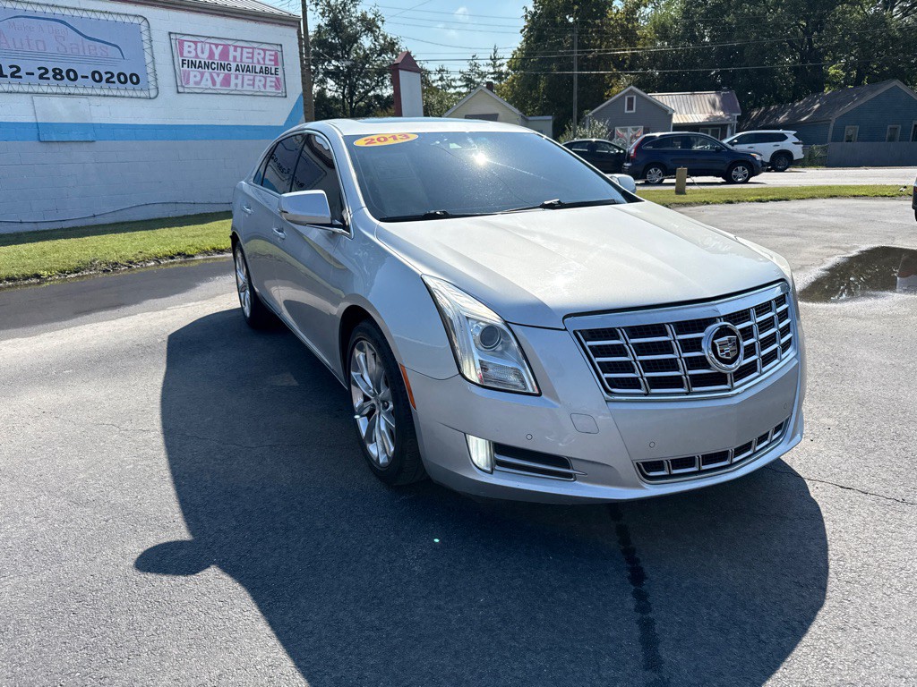2013 Cadillac XTS Image 2