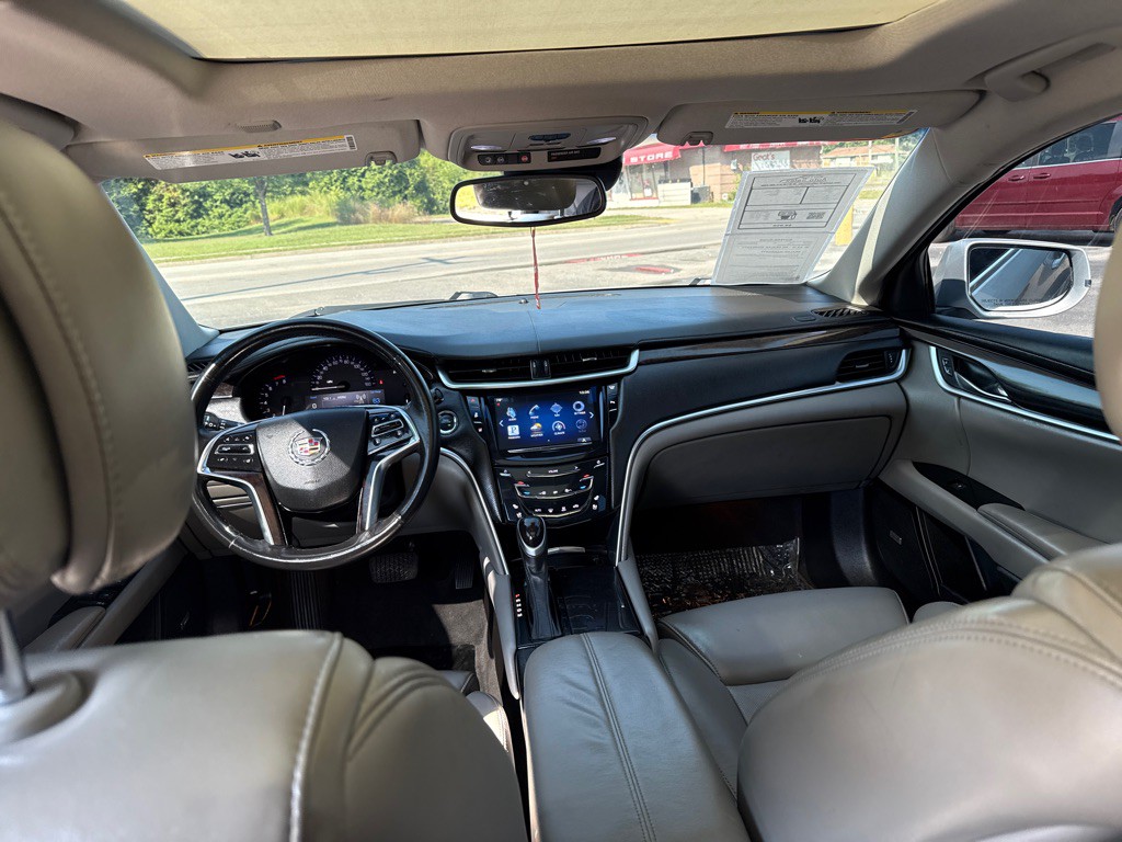 2013 Cadillac XTS Image 9